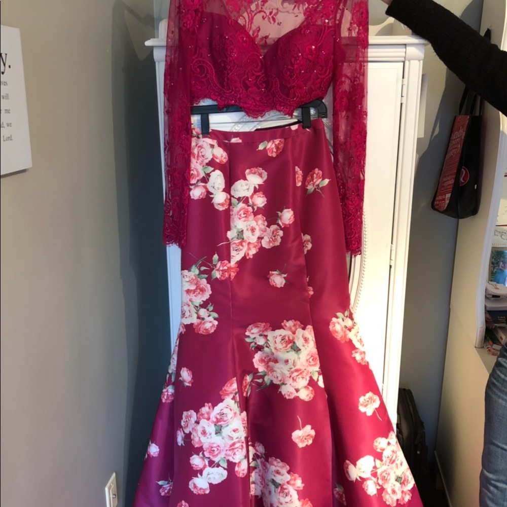 Sherri Hill two piece prom dress - Picture 2 of 3